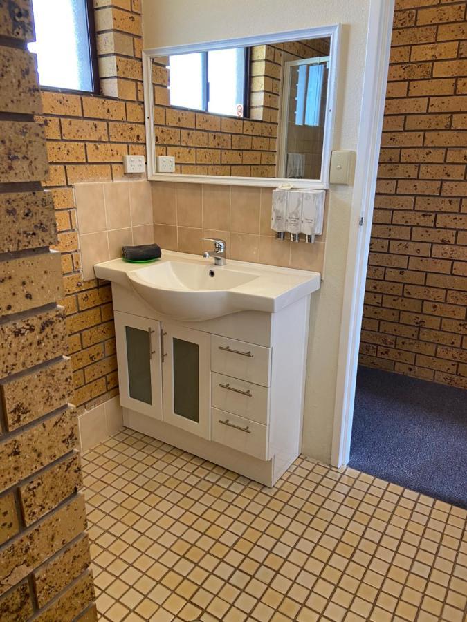 Newell Motor Inn Narrandera Luaran gambar